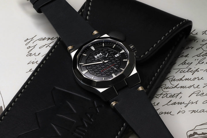 Evolution Black Dial