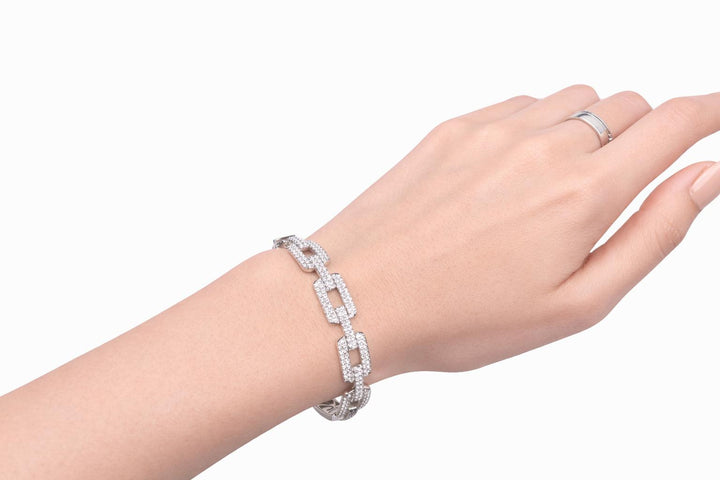 Pavé Diamond Link Bangle