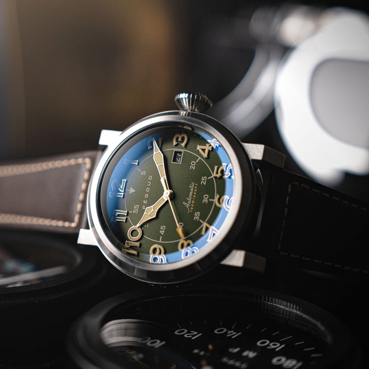 Le Pilote Automatic Green / Brown Leather | Green Dial