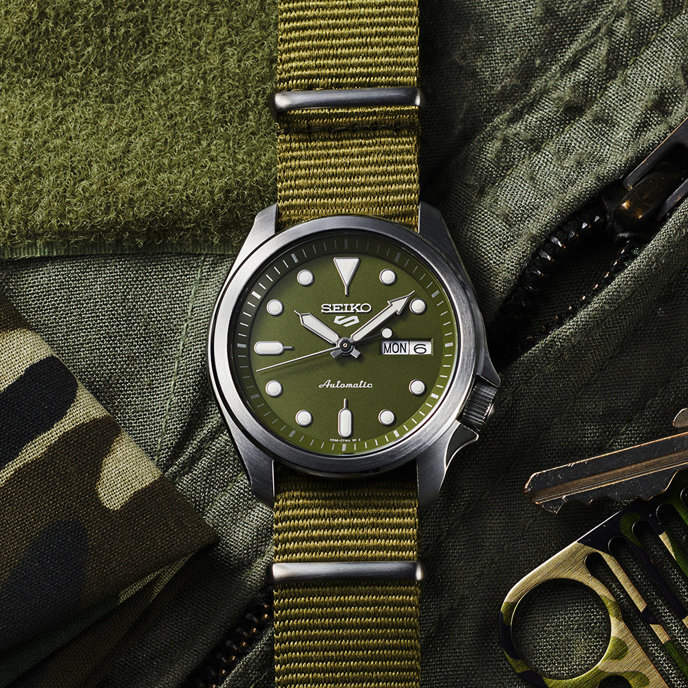 5 Sports SKX Series Green Dial Green Nylon Strap 40mm Green Dial