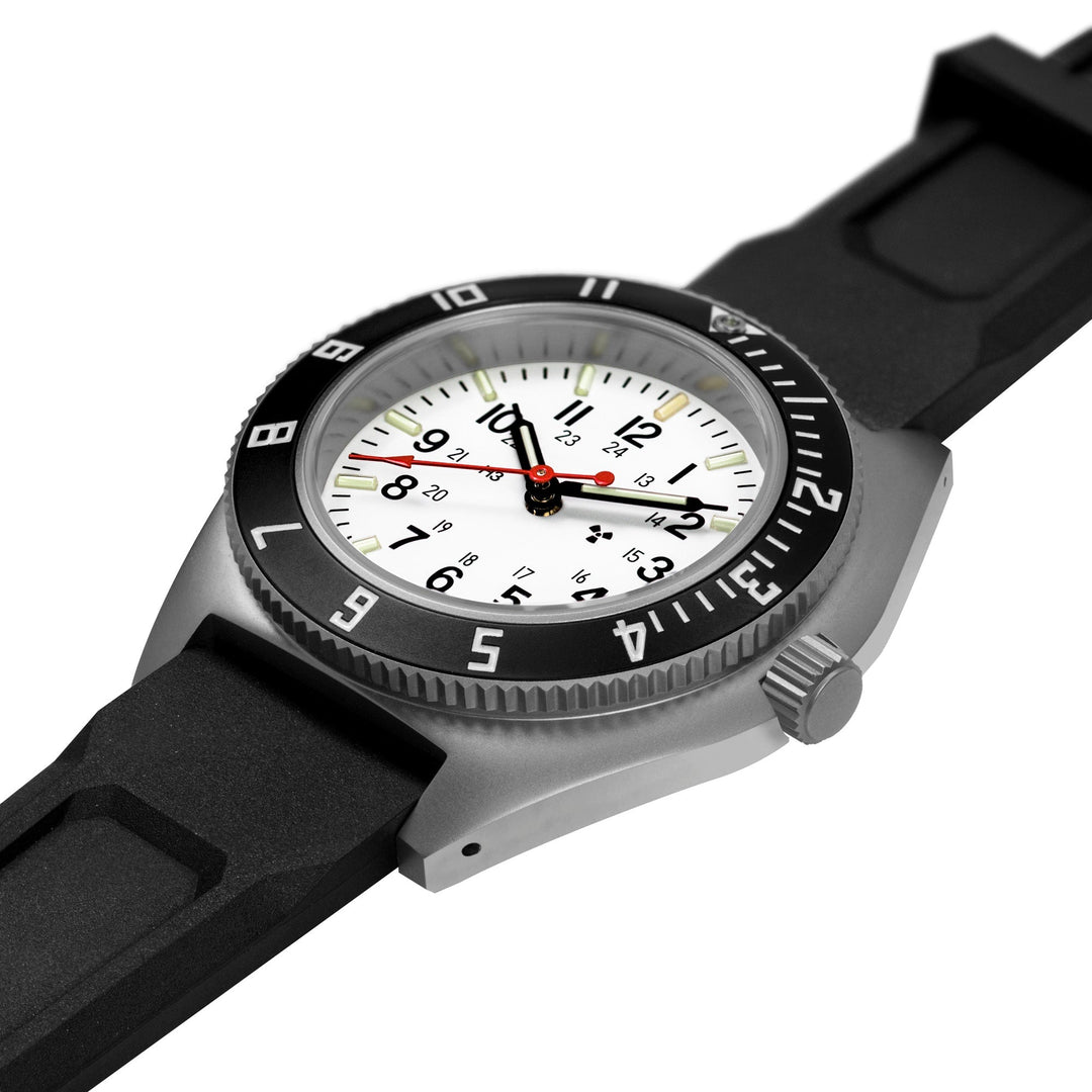 NAV, QUARTZ, SAPH, ARCTIC STERILE, COL: SS/BKPS 3PC RUBBER Arctic SSNAV on Rubbe