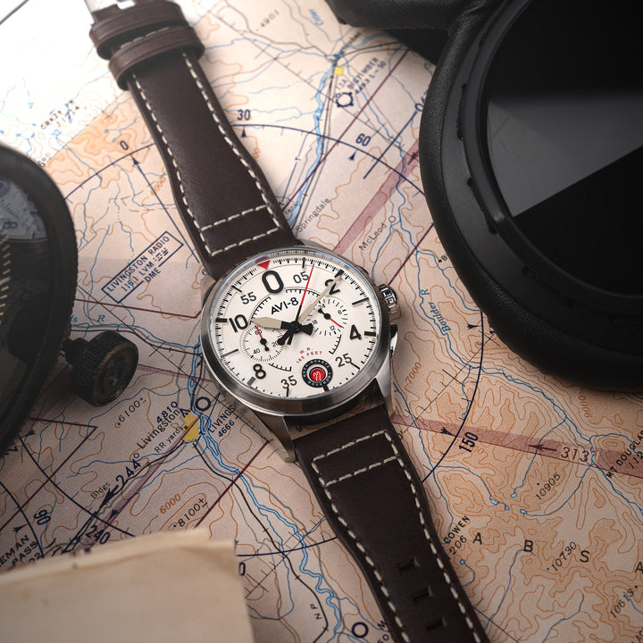 Lock Chronograph White / Leather | White Dial