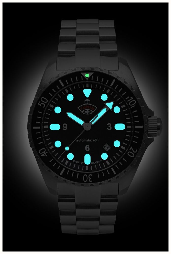 NVA Kommando Minentaucher Black / Red Strap Black Dial
