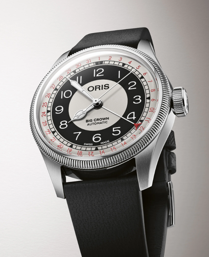 Big Crown Pointer Date Bullseye Black & White/Black Leather Black-White Dial