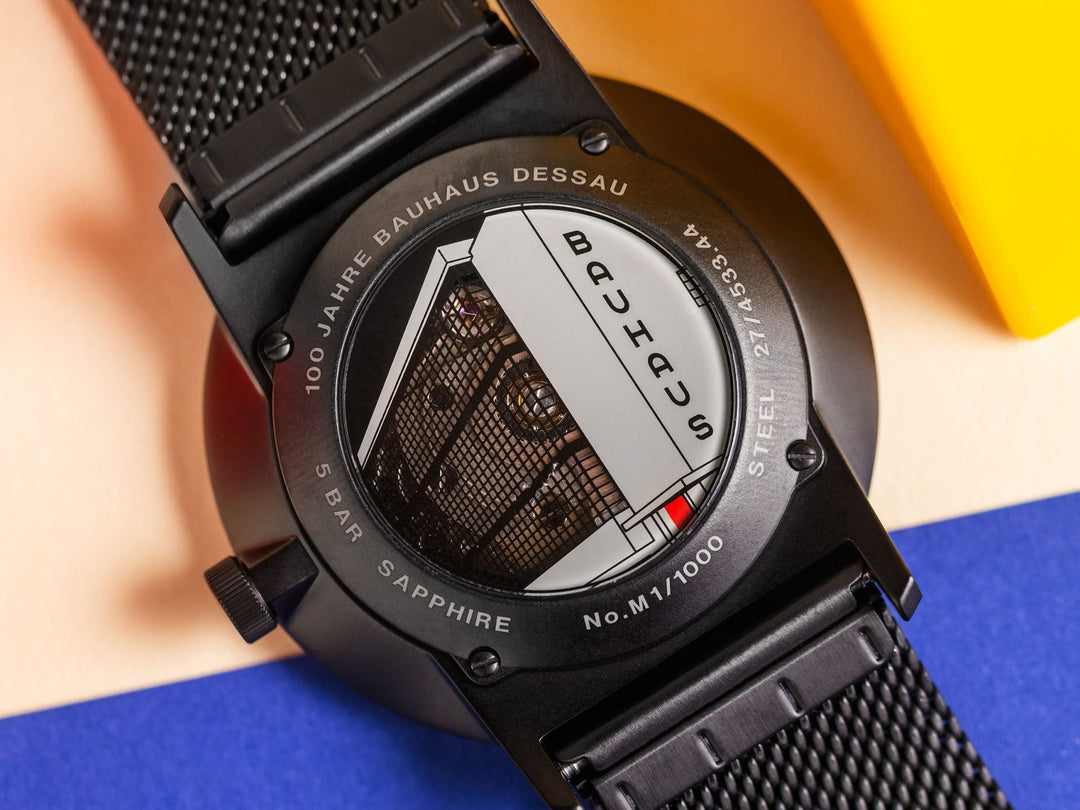Form A Bauhaus Edition Black Bauhaus Dial / Black PVD Milanese Bracelet Black Di