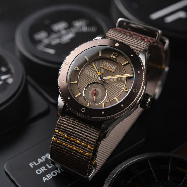 Airmaster Sector Meca-Quartz Grey / Nylon | Grey Dial