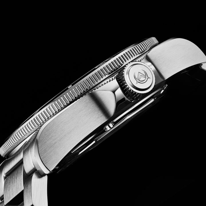 A520-01 Silver/Stainless Steel | Black Dial