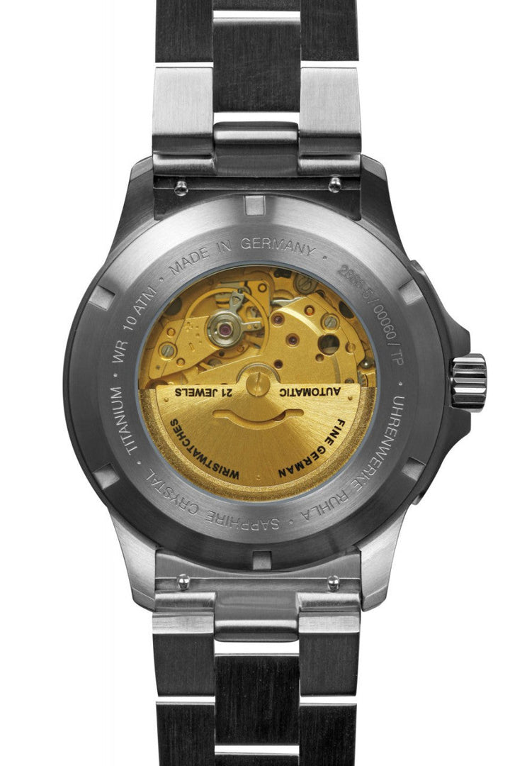 Aviation Titanium Beige with Titanium Bracelet | Beige Dial