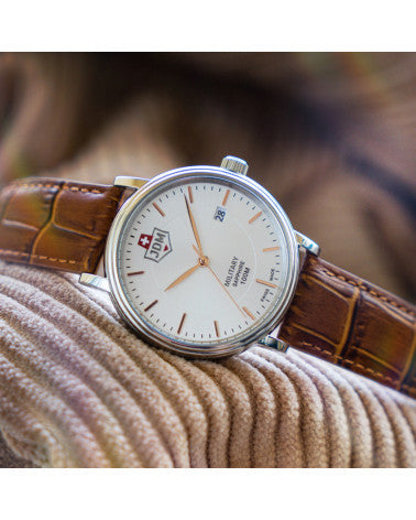 Kilo Silver sunray dial, brown leather Silver / sunray Dial