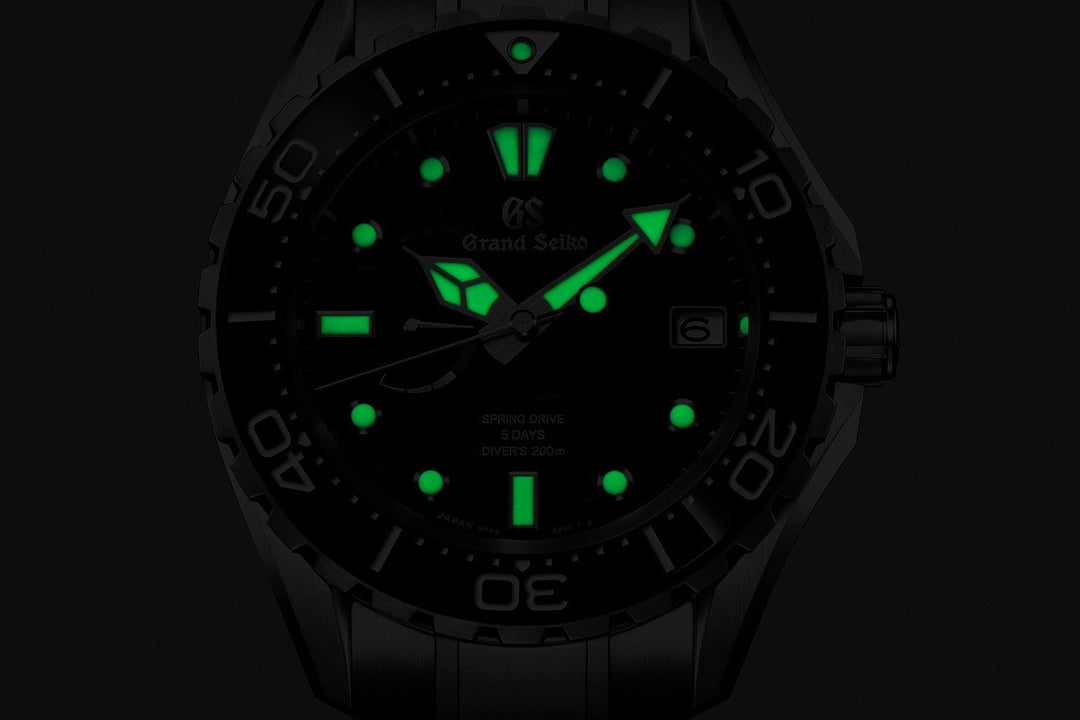 Evolution 9 Collection | Black Dial