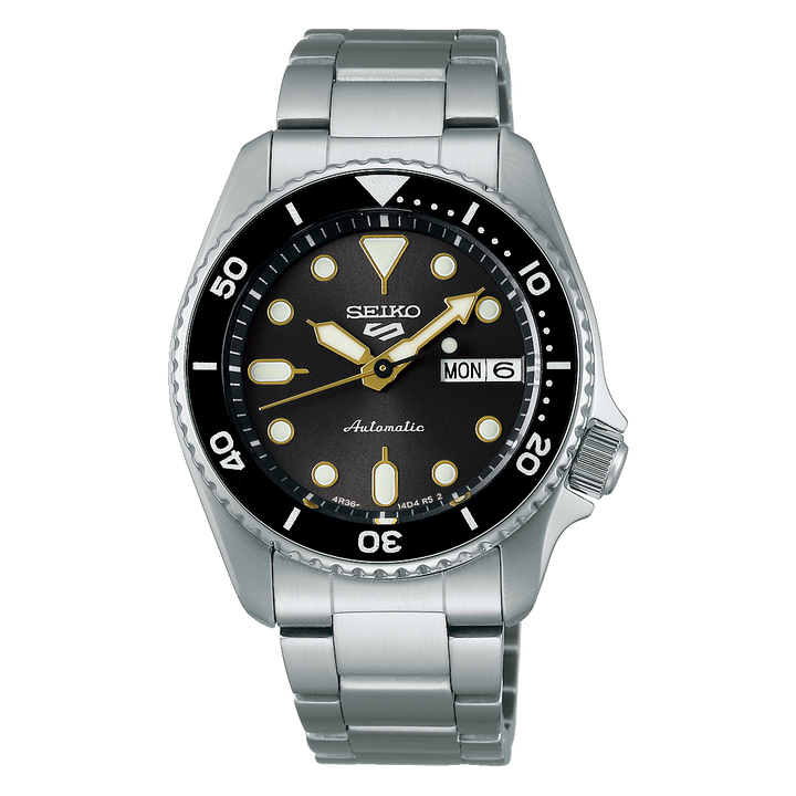 5 Sports SKX Series Mid-Size Black Dial / Stainless Steel Bracelet Black Dial