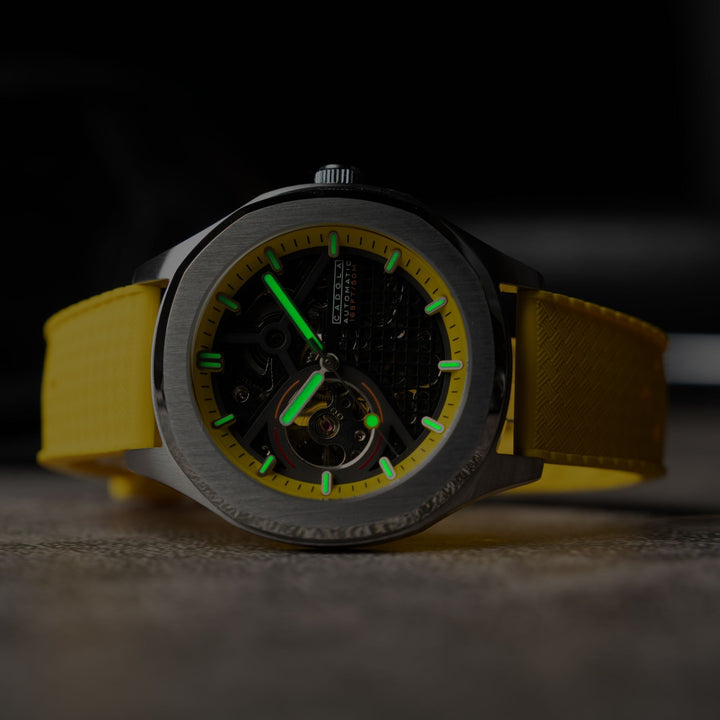 Tail Light Automatic Black / Yellow Silicone | Black Dial