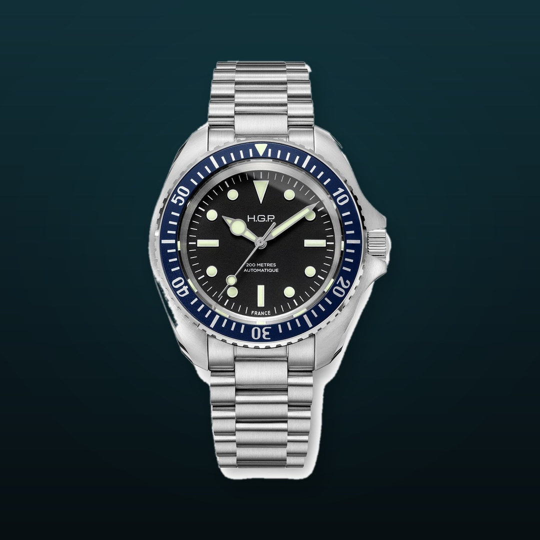 Diver 200M Automatic No-Date Black Dial Blue Bezel  / 3-Link Stainless Steel Bracelet Black Dial