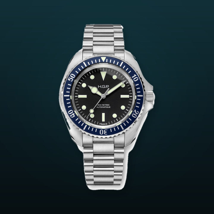 Diver 200M Automatic No-Date Black Dial Blue Bezel  / 3-Link Stainless Steel Bracelet Black Dial