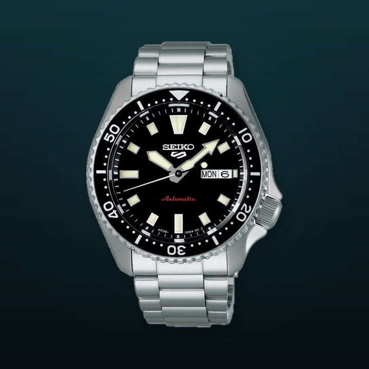 5 Sports SKX Black Dial / Stainless Steel Bracelet Black Dial