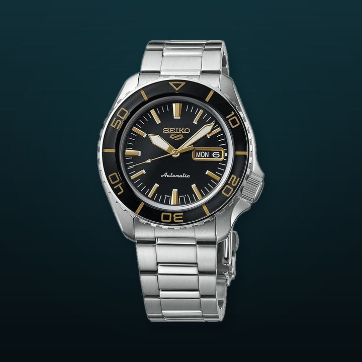 5 Sports SKX Black Dial / Stainless Steel Bracelet Black Dial