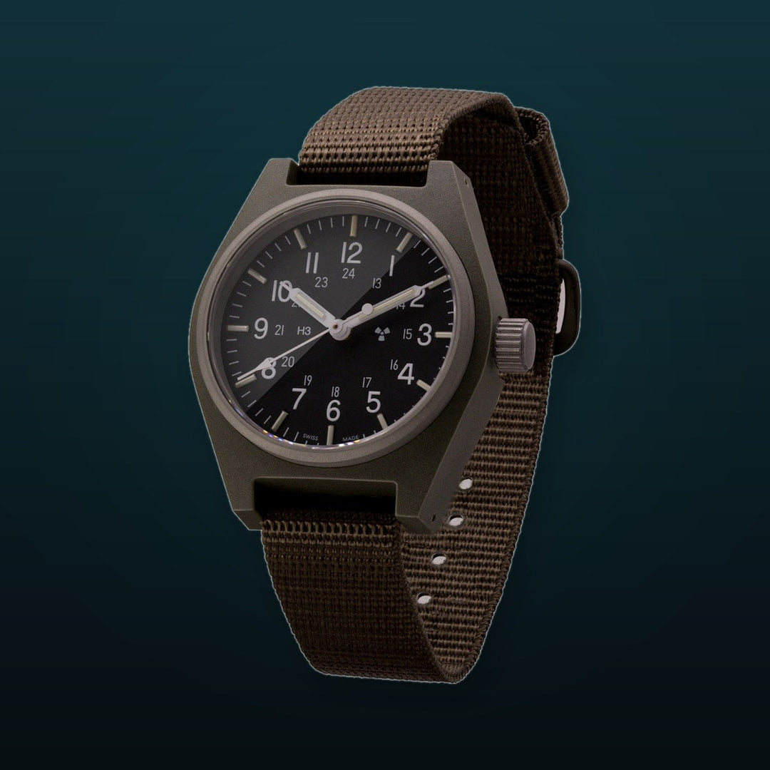 General Purpose Quartz Black Sterile/Nylon Matte Black Dial