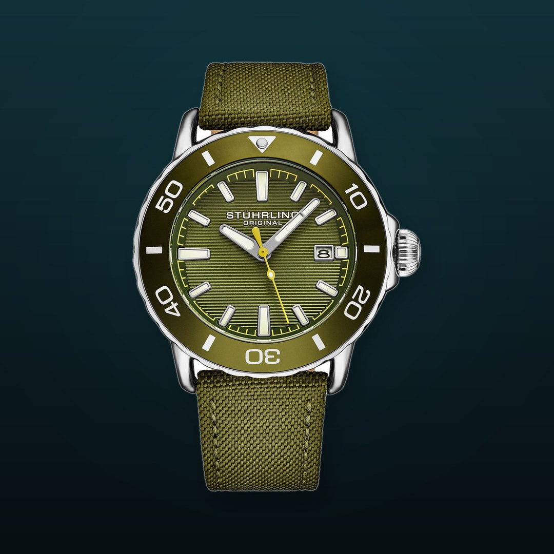 Voyager 4049 44mm Green | Green Dial