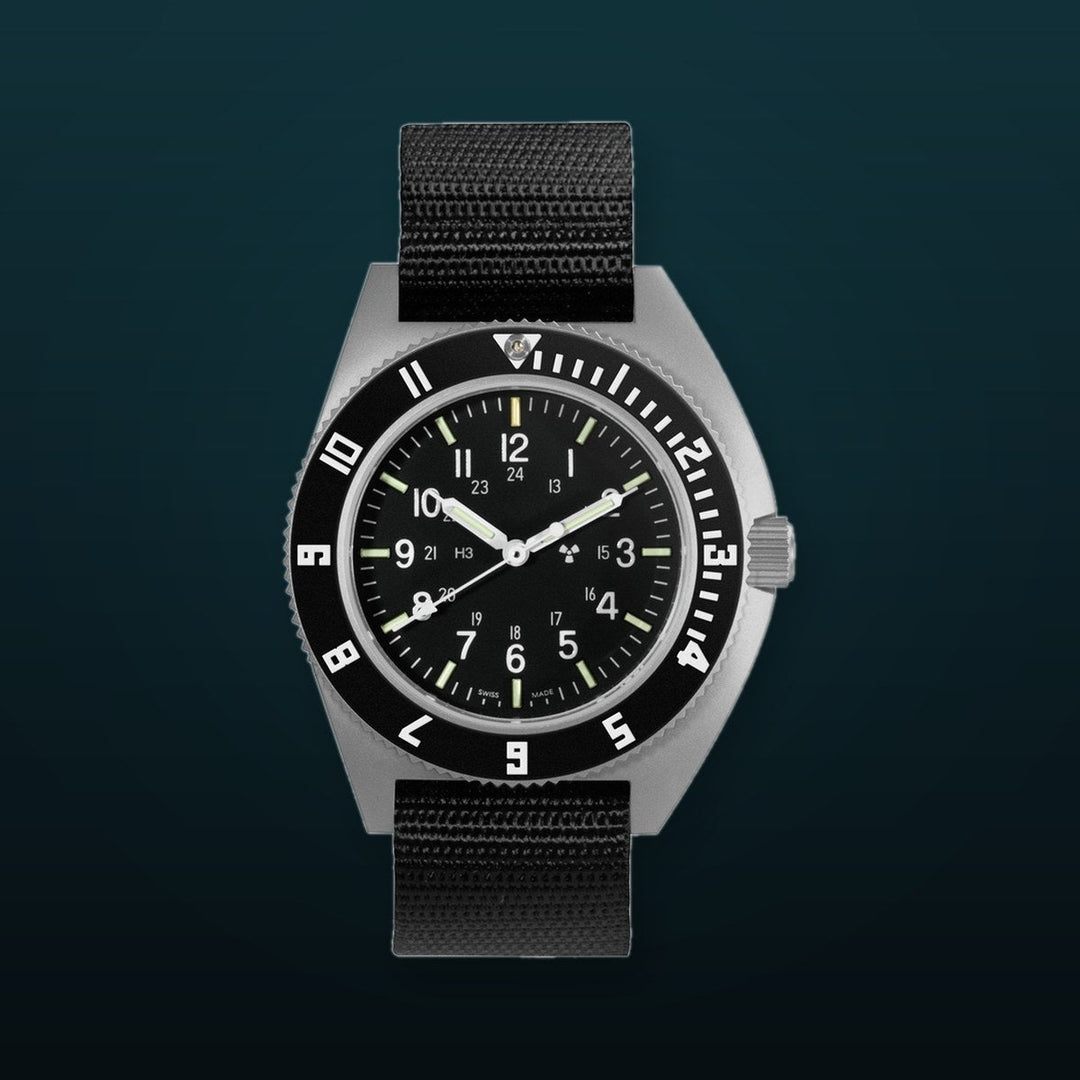 NAV, QUARTZ, SAPH, STE, COL: SS/BKBK NYLON 11" Black Sterile/Nylon | Black Dial