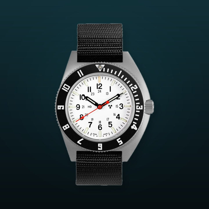NAV, QUARTZ, SAPH, ARCTIC STERILE, COL: SS//BKBK NYLON 12" Arctic SSNAV on 12 Ballistic | Arctic Dial