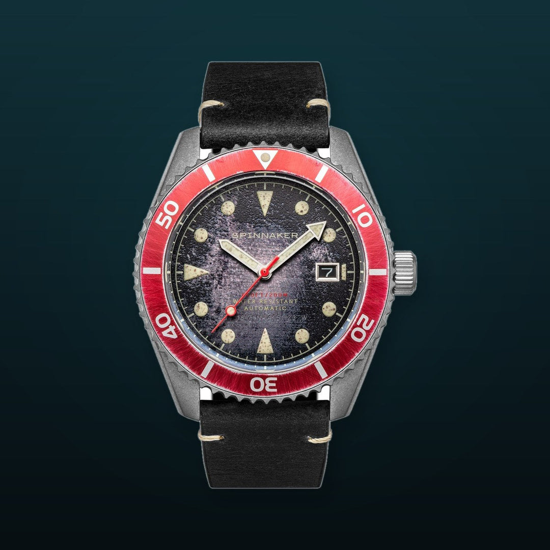 Wreck Red Ring & Gray / Leather | Black Dial