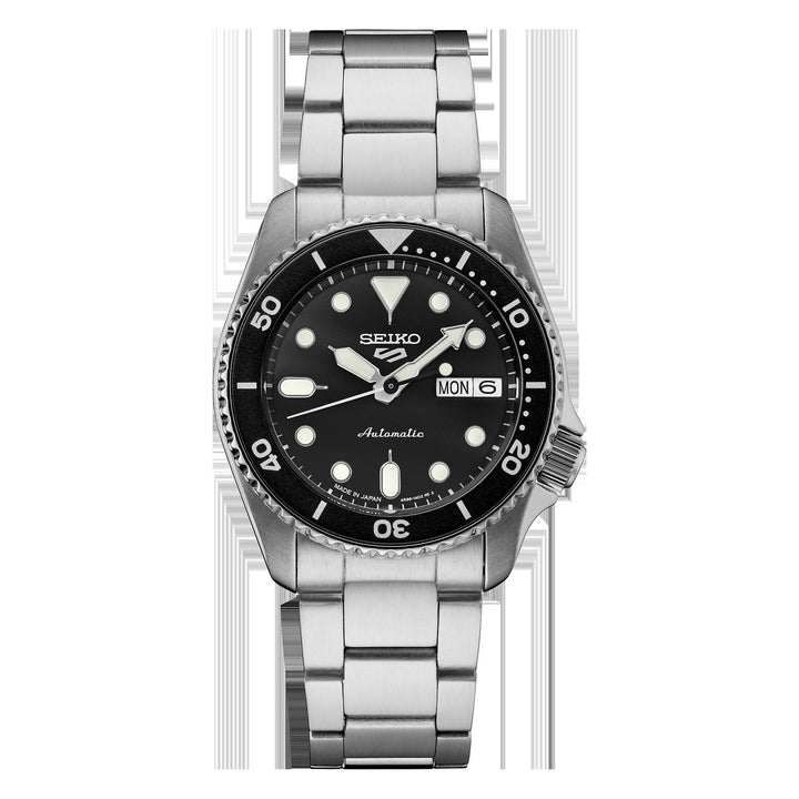 5 Sports SKX Series Mid-Size Black Dial / Stainless Steel Bracelet Black Dial