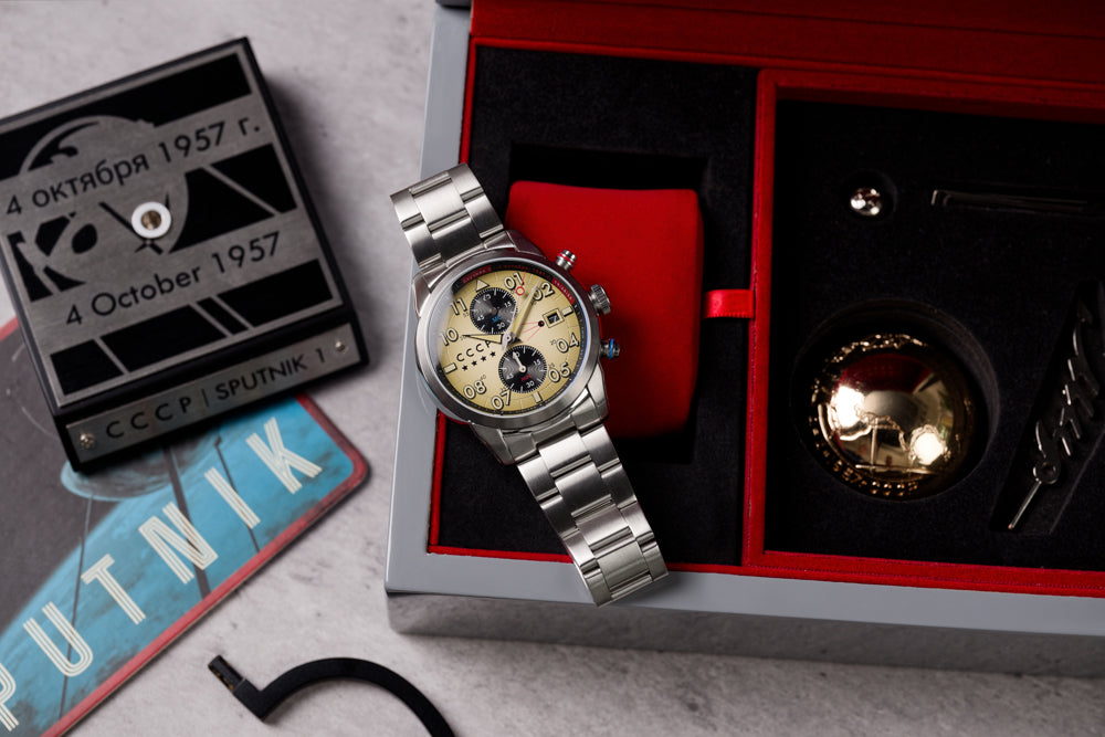 SPACE SPUTNIK CREAM / STAINLESS STEEL | Cream Dial