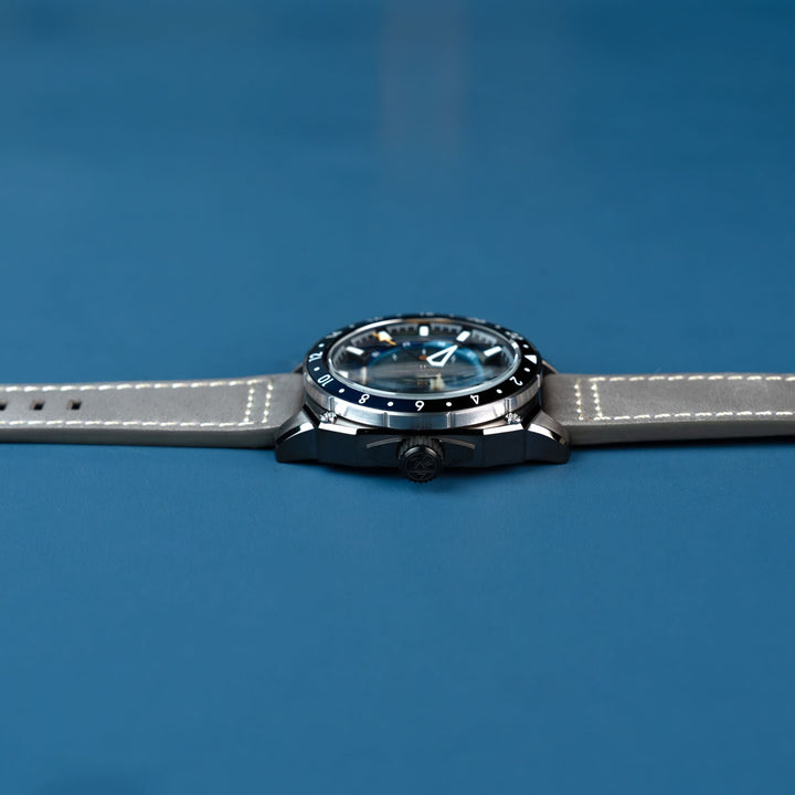 Atlas Grey / Grey | Grey Dial